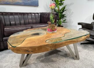 Unikat Baumstamm Wohnzimmertisch Unikat Wohnzimmertisch aus einem Baumstamm