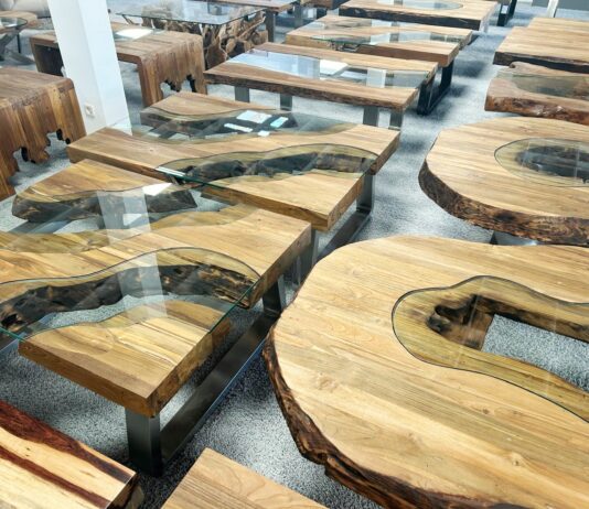 Handgefertigte Couchtische aus Massivholz Handgefertigte Couchtische