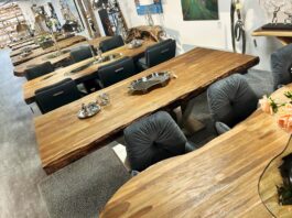 Massivholz Esszimmertisch :: Die Kollektion 2025 Massivholz Esszimmertisch Deep Island