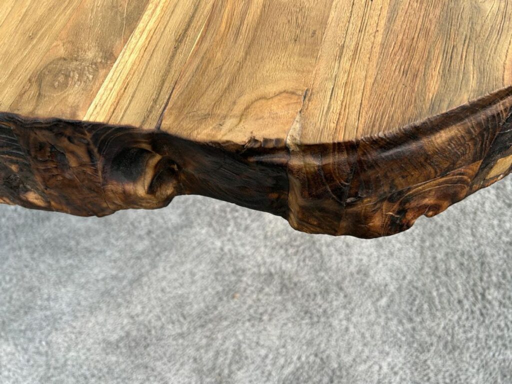 Esstisch Fusion aus recyceltem Holz 220 cm