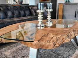 Couchtisch aus einer Baumscheibe Couchtisch aus einer Baumscheibe