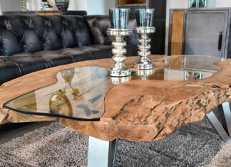 Couchtisch aus einer Baumscheibe Couchtisch aus einer Baumscheibe