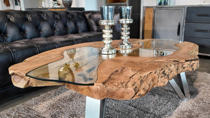 Couchtisch aus einer Baumscheibe