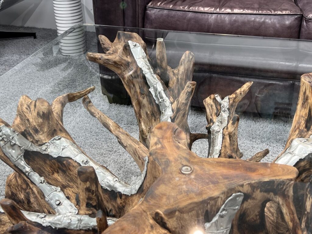 Couchtisch aus Baumwurzel ROOTS Sofatisch massive Baumwurzel