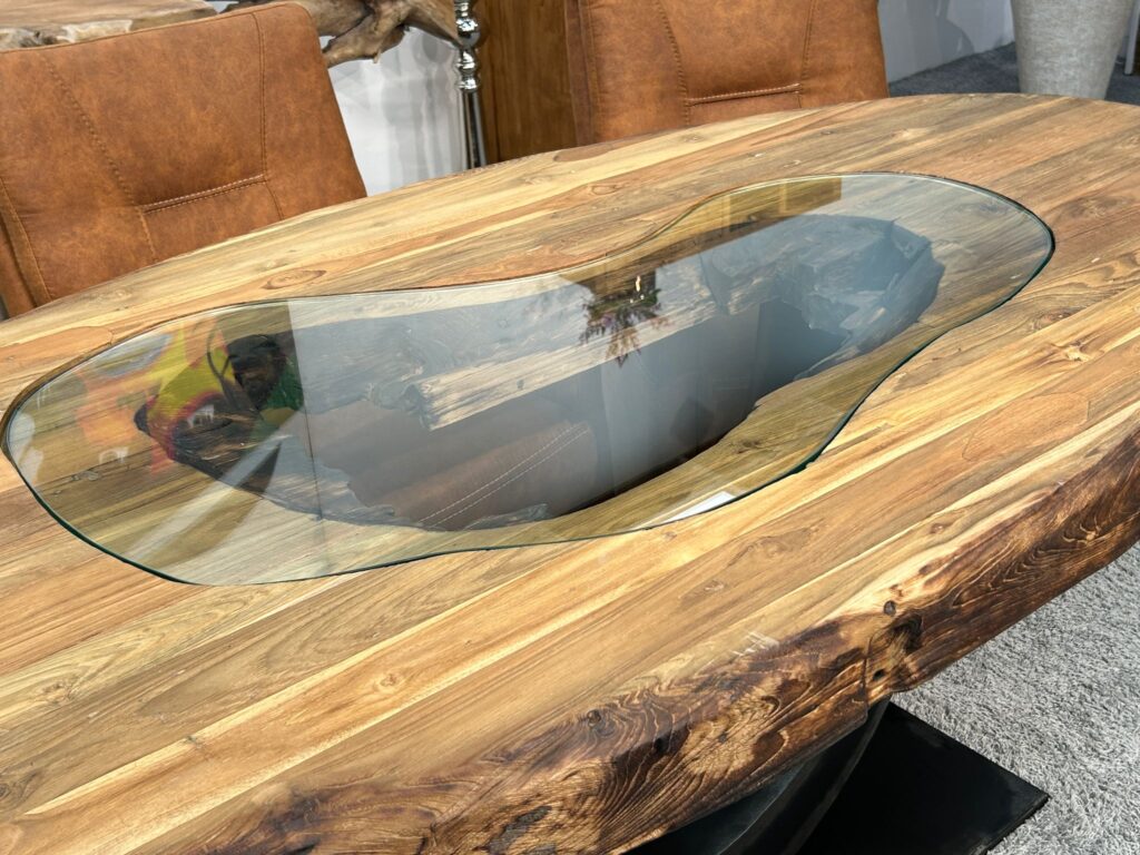 Ovale Esstische aus Holz im Industriedesign Designtisch Sky Island aus Massivholz