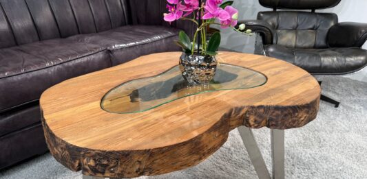 How high should a coffee table be? What height should a coffee table in the living room have?