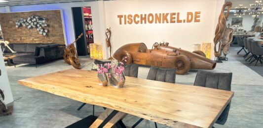 Günstiger Esstisch – worauf solltest Du achten? Günstiger Esstisch aus Massivholz