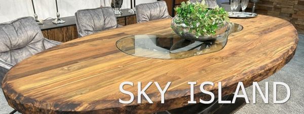 Esstisch oval Sky Island aus Massivholz