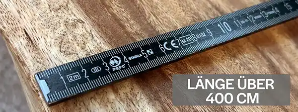 Entdecken Sie extra lange Esstische über 400 cm aus massivem Holz. Handgefertigte Unikate für große Räume, Events und exklusive Wohnbereiche. Jetzt alle Modelle bei Der Tischonkel ansehen.