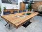 Preview: Design Massivholztisch aus recyceltem Altholz "Deep Island"