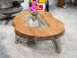 Preview: Edler Couchtisch mit Baumkante und Glasinsel