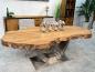 Preview: Massiver Holztisch mit Baumkante
