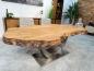 Preview: Massiver Holztisch mit Baumkante