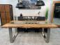 Preview: Massiver Design Esstisch mit Kufen und Glaselementen