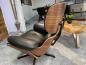 Preview: Relaxliege "Eames Lounge Chair Replika" mit Leder (schwarz) und Holz im Retro-Design