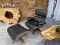 Preview: Relaxliege "Eames Lounge Chair Replika" mit Leder (schwarz) und Holz im Retro-Design