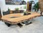 Preview: Nachhaltiger Esstisch aus recyceltem Altholz "Fusion"