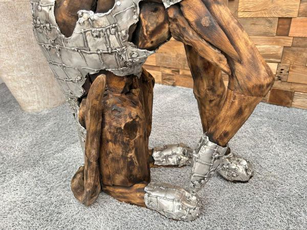 DER TISCHONKEL :: Skulptur Sitzender Hund aus Altholz mit Aluminium 107 cm
