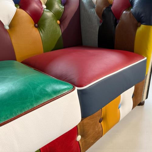 Couch 2-Sitzer Chesterfield aus buntem Echtleder