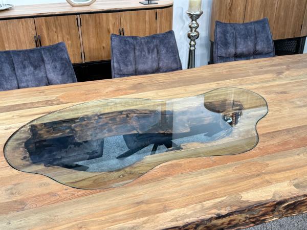 Design Massivholztisch aus recyceltem Altholz "Deep Island"