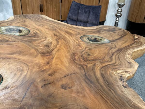 Baumscheiben Esstisch "Lakeside" aus massivem Suarholz