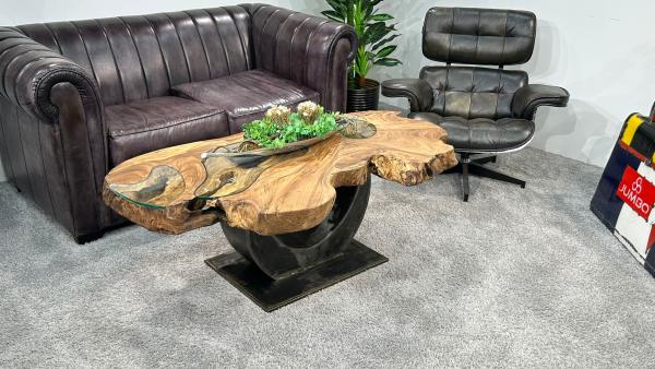 Couchtisch "Expression Suar", ca. 142 x 58-76 x 50 cm, aus massiven Baumscheiben mit Glaseinlagen