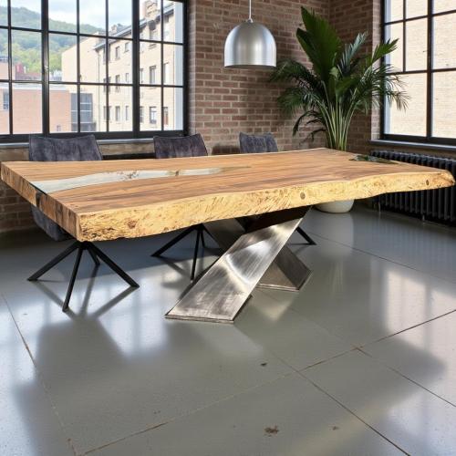 Baumscheiben Esstisch "Lakeside" aus massivem Suarholz