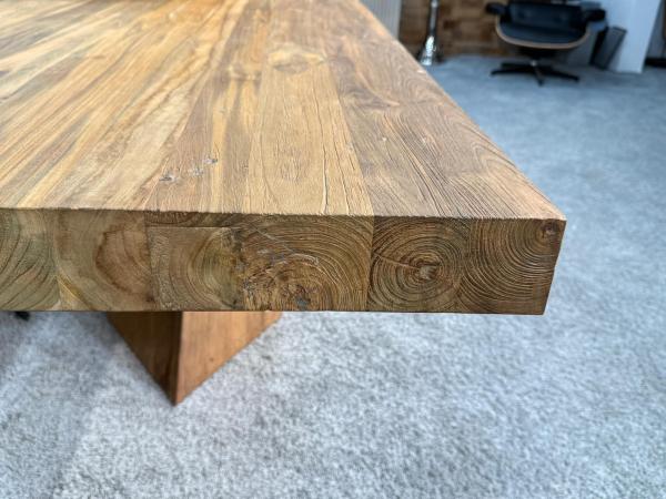 Esszimmertisch-Deep-Island-250cm-aus-Holz