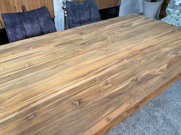 Esszimmertisch-Deep-Island-250cm-aus-Holz