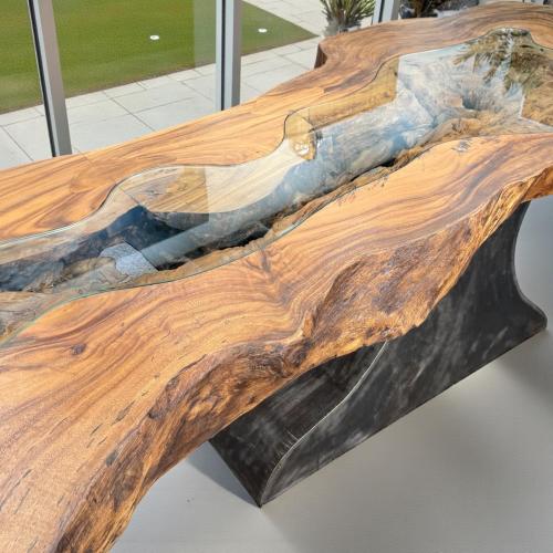 Baumstammtisch Designtisch Kunstwerk Unikat