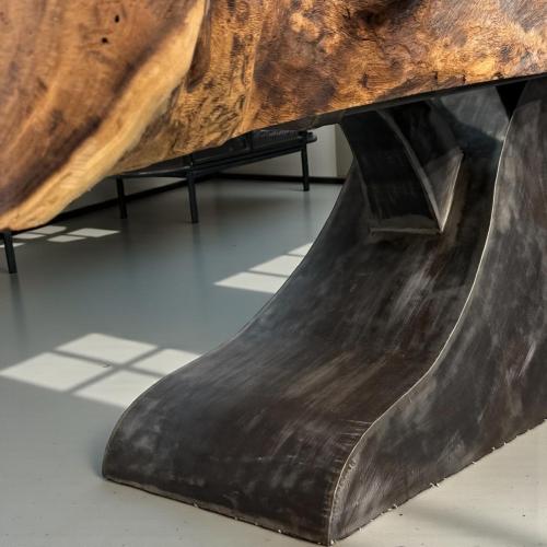 Baumstammtisch Designtisch Kunstwerk Unikat