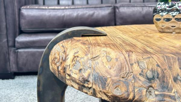 Runder Couchtisch aus Holz Clash