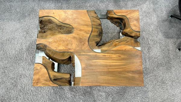 Wohnzimmertisch aus recyceltem Altholz Wild Landscape