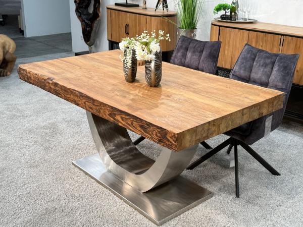 Esstisch aus Massivholz mit Edelstahlfuss 160cm