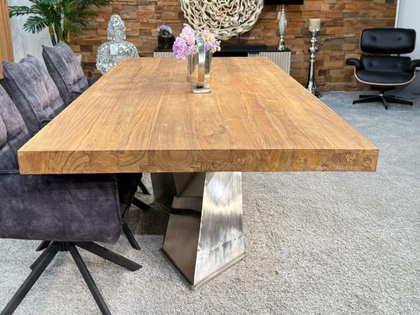 EckigerEckiger Holztisch für das Wohnzimmer 220 cm