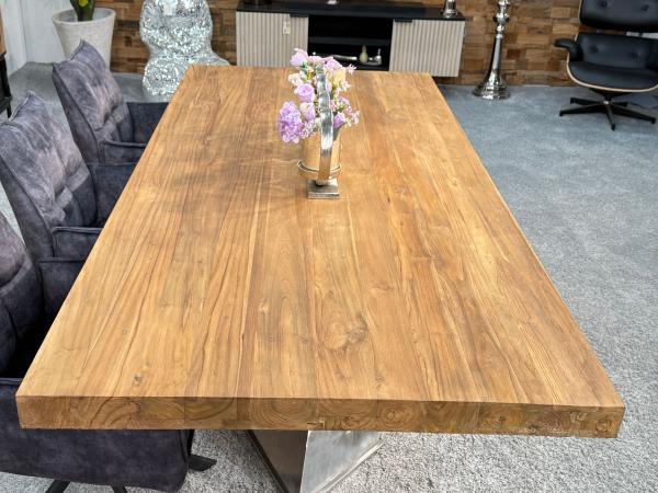 Eckiger Holztisch für das Wohnzimmer 220 cm