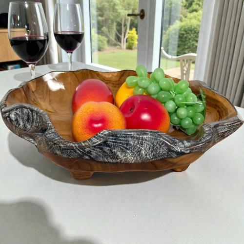 Holzschale Ailice aus Teakholz mit schwarz/silbernem Rand