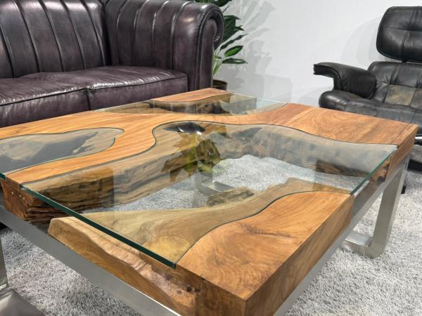 Ausgefallener Couchtisch eckig Holz mit Glas und Edelstahl