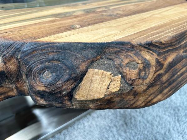 Außergewöhnlicher Couchtisch Fusion aus Holz