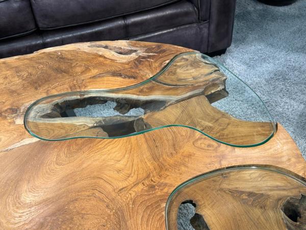Baumstamm Couchtisch Lakeside mit Glas 120 cm