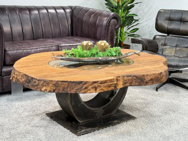 Beeindruckender Couchtisch Fusion aus Massivholz