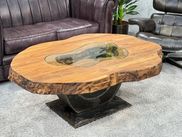 Beeindruckender Couchtisch Fusion aus Massivholz
