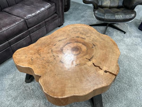 Couchtisch Baumstamm Bromo