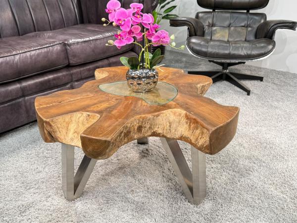 Couchtisch aus einem massiven Baumstamm Teakholz