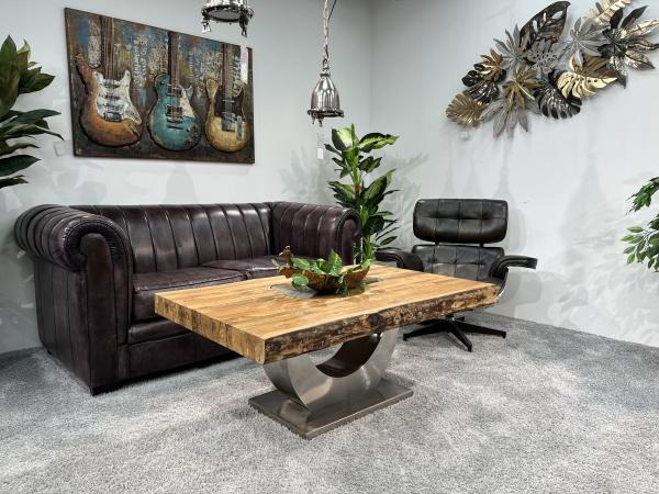 Couchtisch "Deep Island" ca. 120 x 82 x 50 cm aus recyceltem Altholz mit Edelstahlgestell in Halbmondform und Glaseinlage