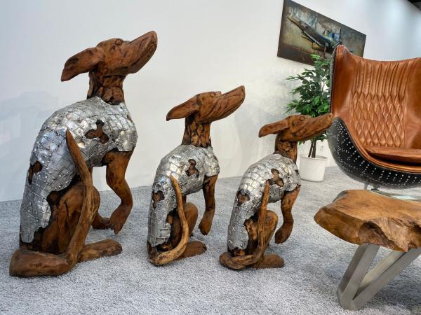 Deko Sitzender Hund 100 cm aus Holz und Aluminium