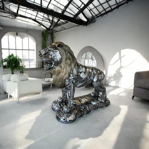 Einmalige Skulptur aus Metallschrott