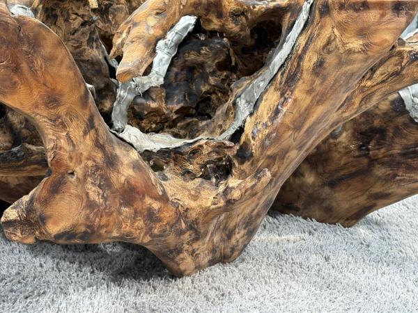 Baumwurzel Couchtisch Root aus Teakholz