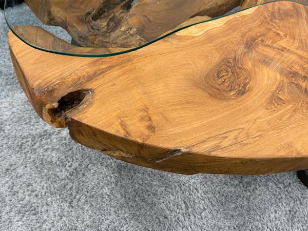 Einzigartiger Wohnzimmertisch Baumstamm Baumscheibe massiv Wohnzimmerideen