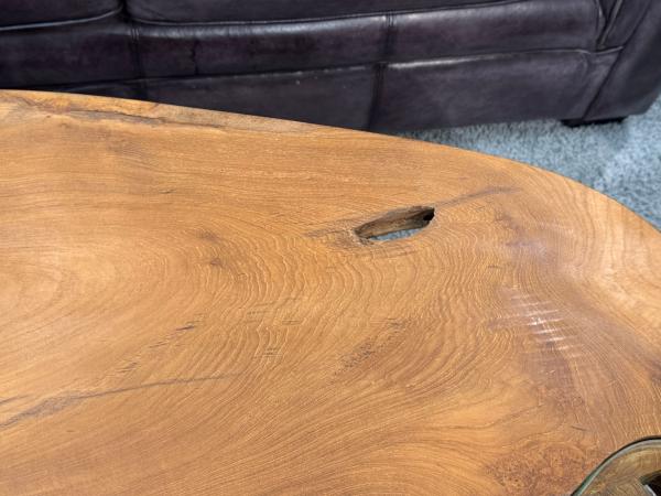 Einzigartiger Wohnzimmertisch Baumstamm Baumscheibe massiv Wohnzimmerideen